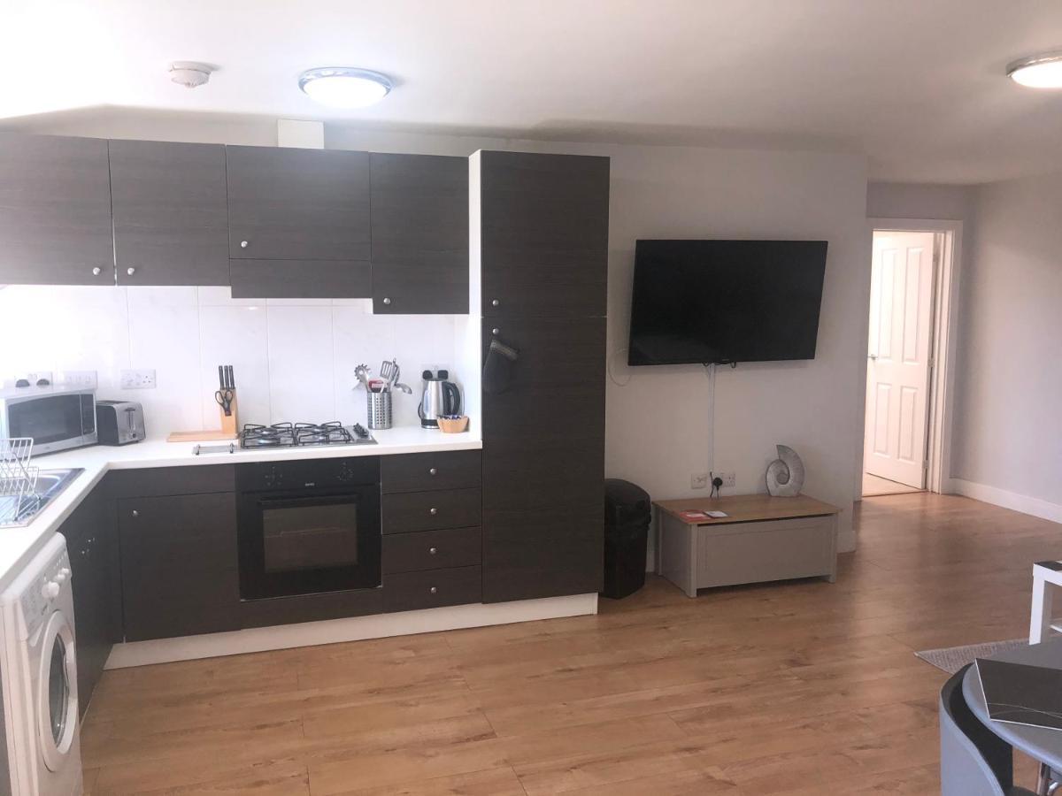 Large Ground Floor Pet Friendly 2 Bedroom Apartment With Free Parking Loughborough Esterno foto